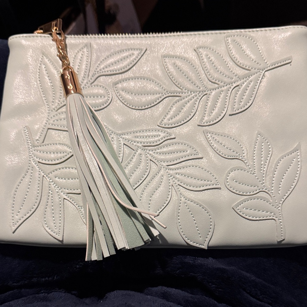a new day White Leaf-Embossed Tassel Wristlet Clutch